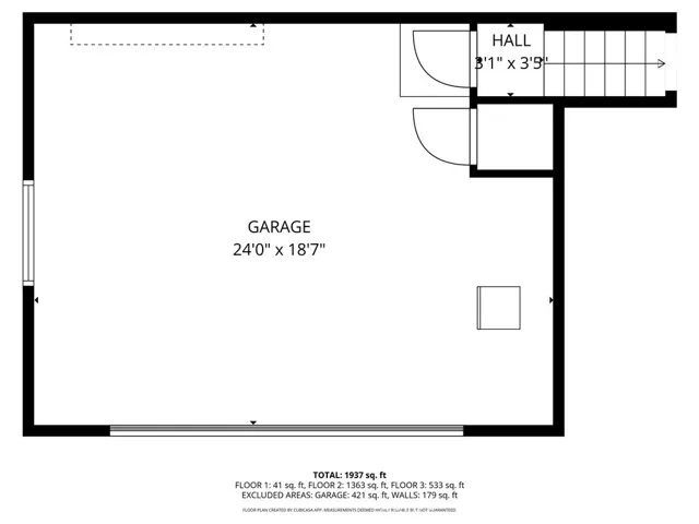 Lower level floorplan. Layout and measurements are approximate.