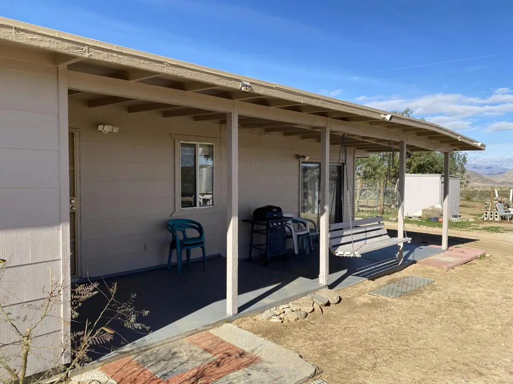 52020 Joshua Tree Road, Johnson Valley, California 92285 home-pic-10