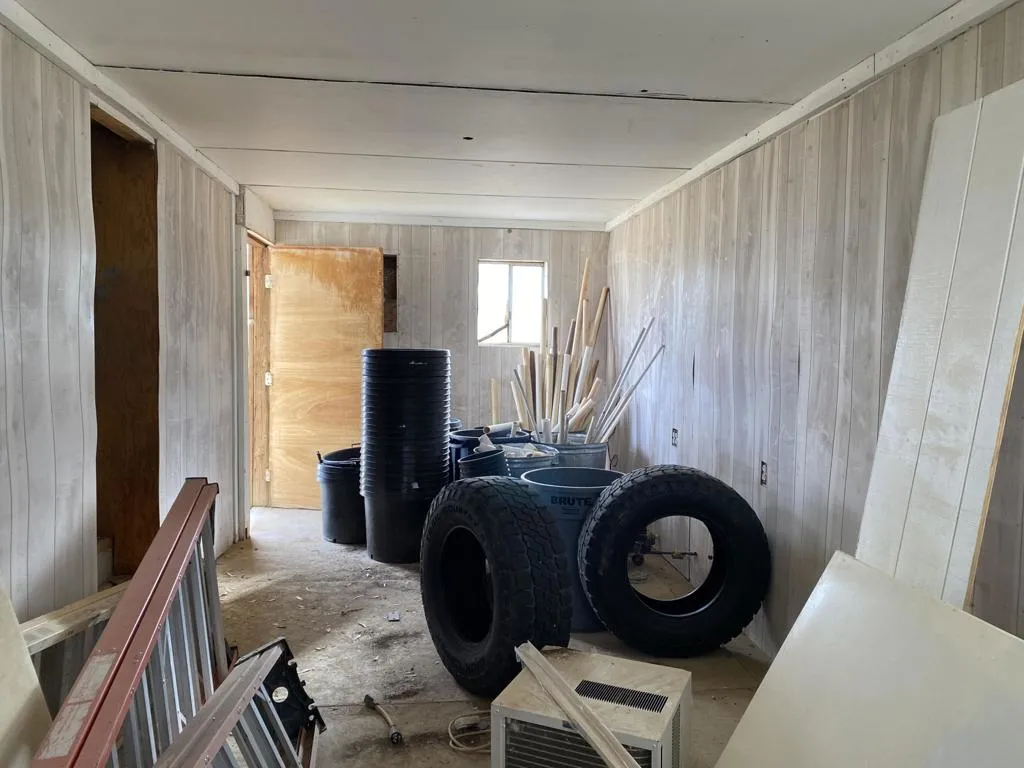 52020 Joshua Tree Road, Johnson Valley, California 92285 home-pic-38
