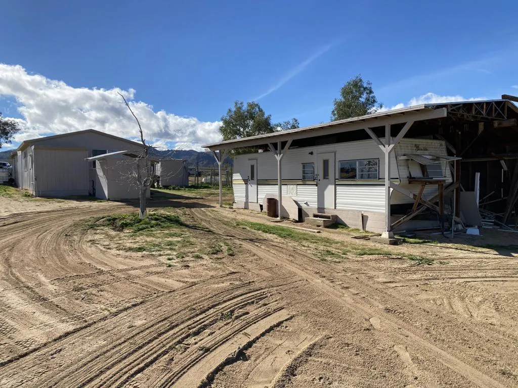 52020 Joshua Tree Road, Johnson Valley, California 92285 home-pic-36