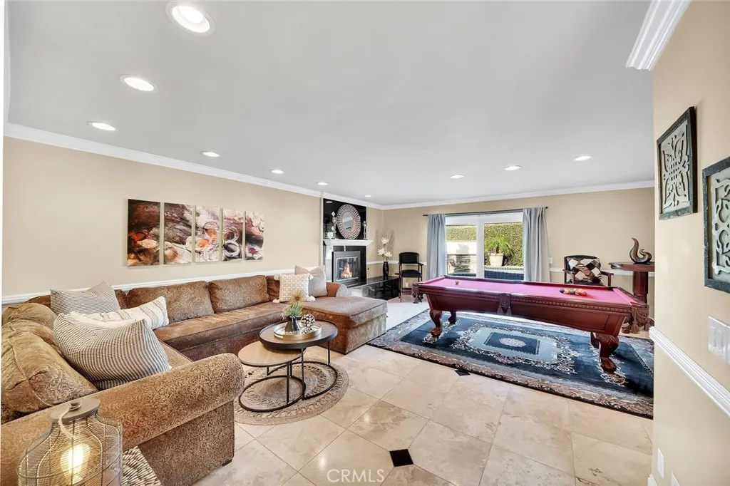 21382 Lemontree, Huntington Beach, California 92646 home-pic-6