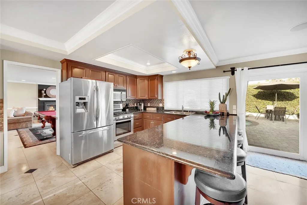 21382 Lemontree, Huntington Beach, California 92646 home-pic-9