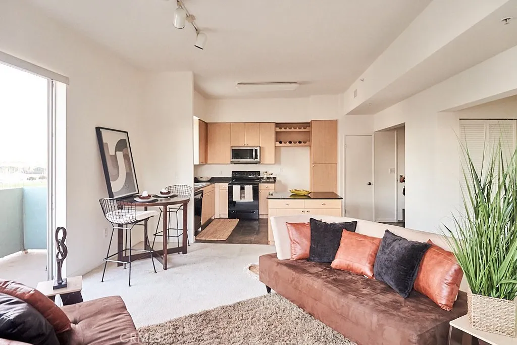 488 E Ocean 614, Long Beach, California 90802 home-pic-15