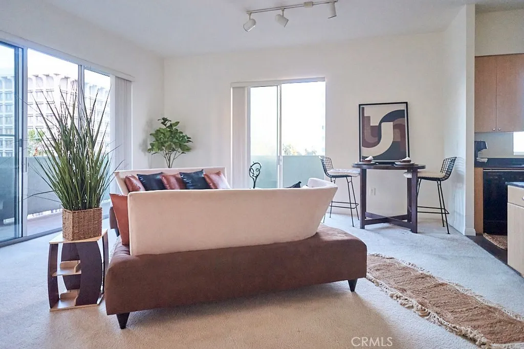 488 E Ocean 614, Long Beach, California 90802 home-pic-14
