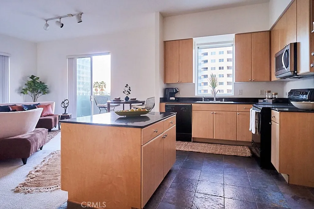 488 E Ocean 614, Long Beach, California 90802 home-pic-12
