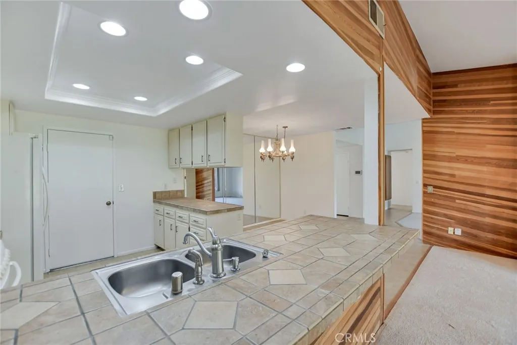 2186 Redwood, Hemet, California 92545 home-pic-27