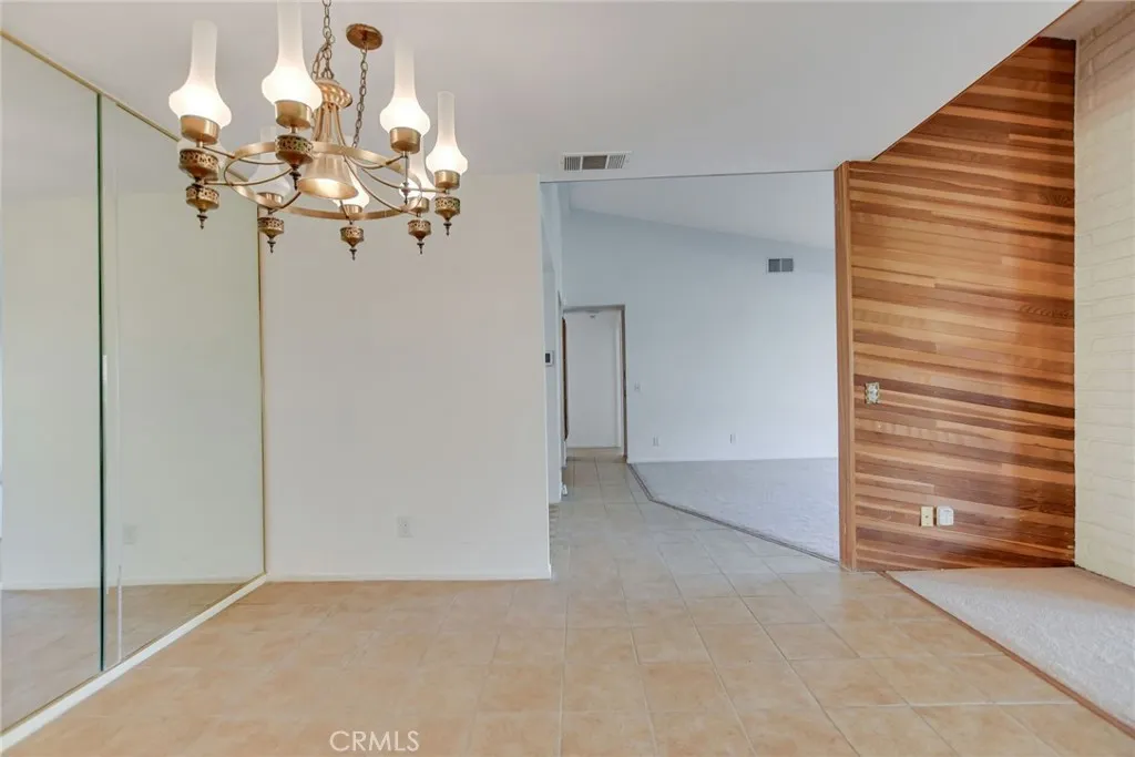 2186 Redwood, Hemet, California 92545 home-pic-17