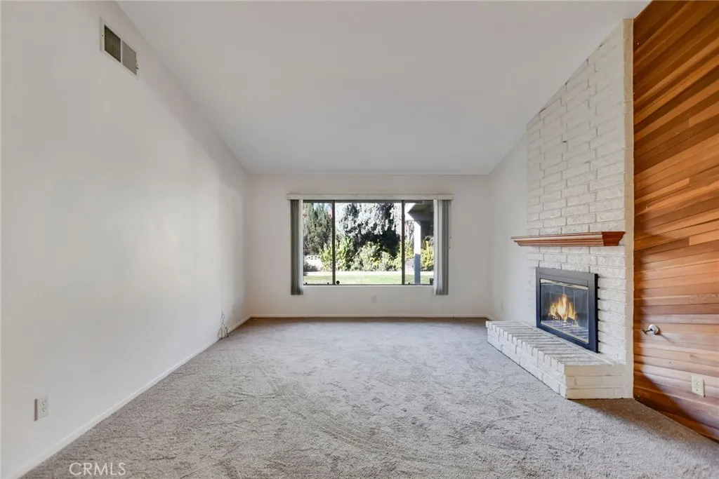 2186 Redwood, Hemet, California 92545 home-pic-35