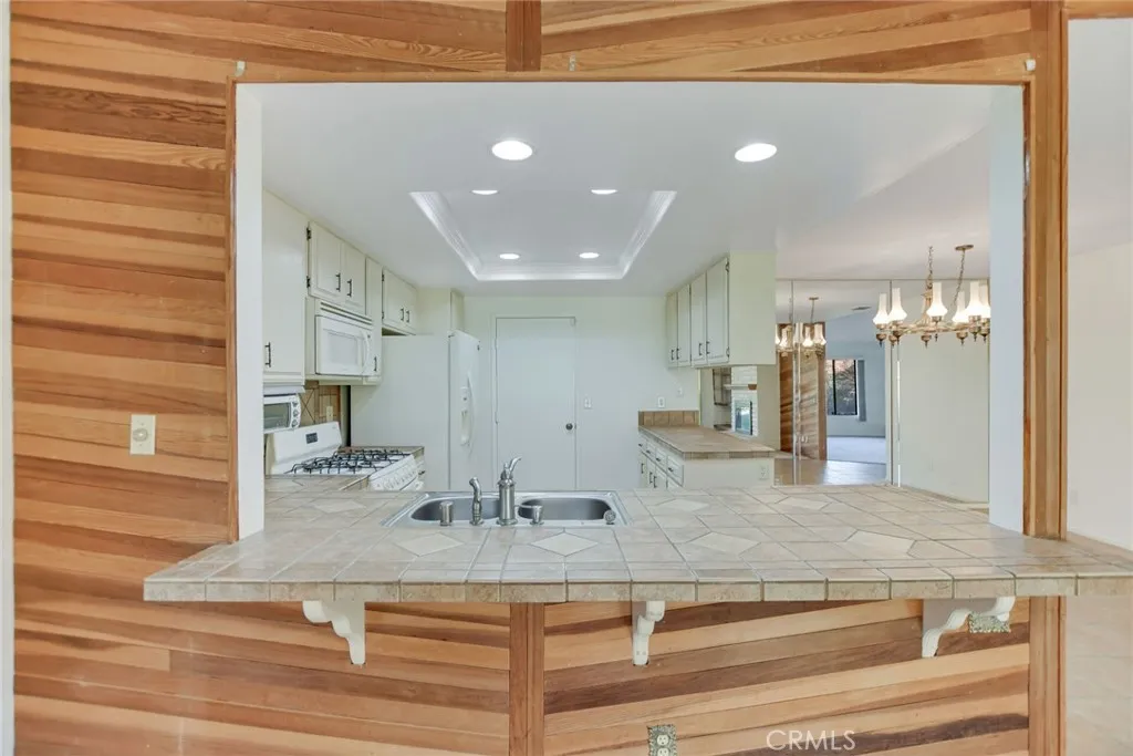 2186 Redwood, Hemet, California 92545 home-pic-28