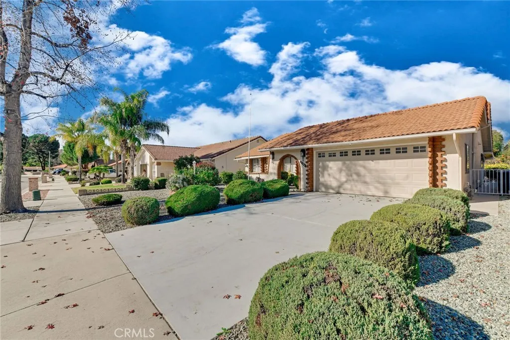 2186 Redwood, Hemet, California 92545 home-pic-6