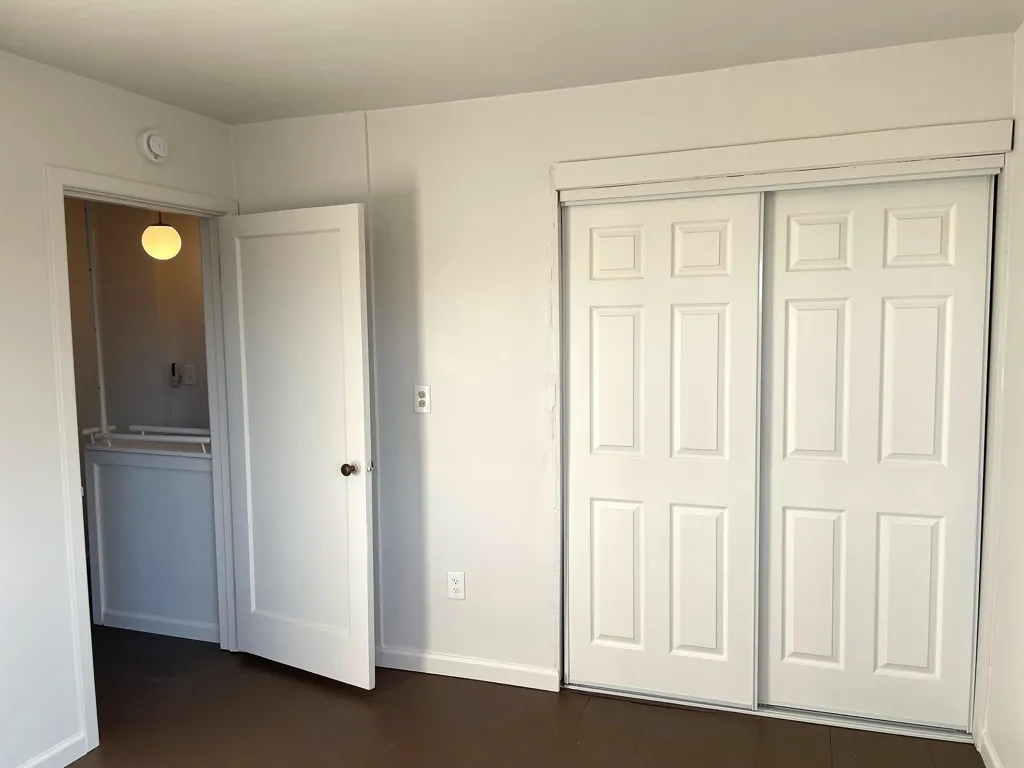 363 W Bissell Ave, Richmond, California 94801 home-pic-11