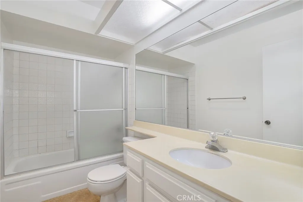 2002 Pine Terrace, Thousand Oaks, California 91362 home-pic-11