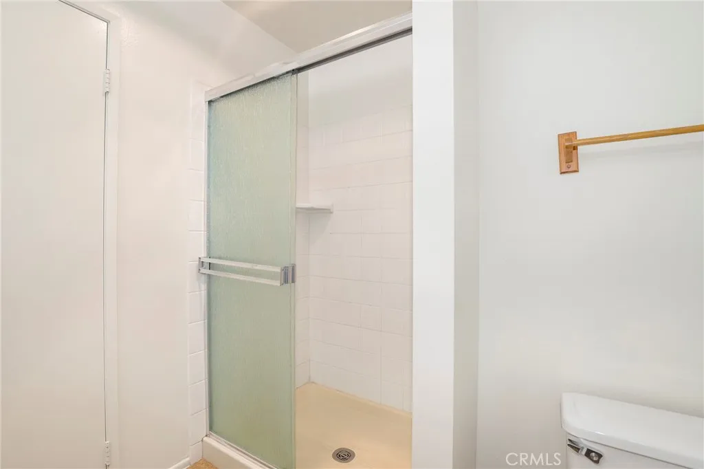 2002 Pine Terrace, Thousand Oaks, California 91362 home-pic-16