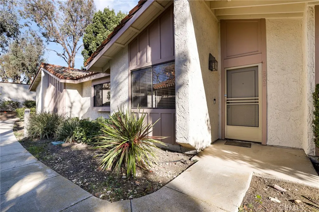 2002 Pine Terrace, Thousand Oaks, California 91362 home-pic-1