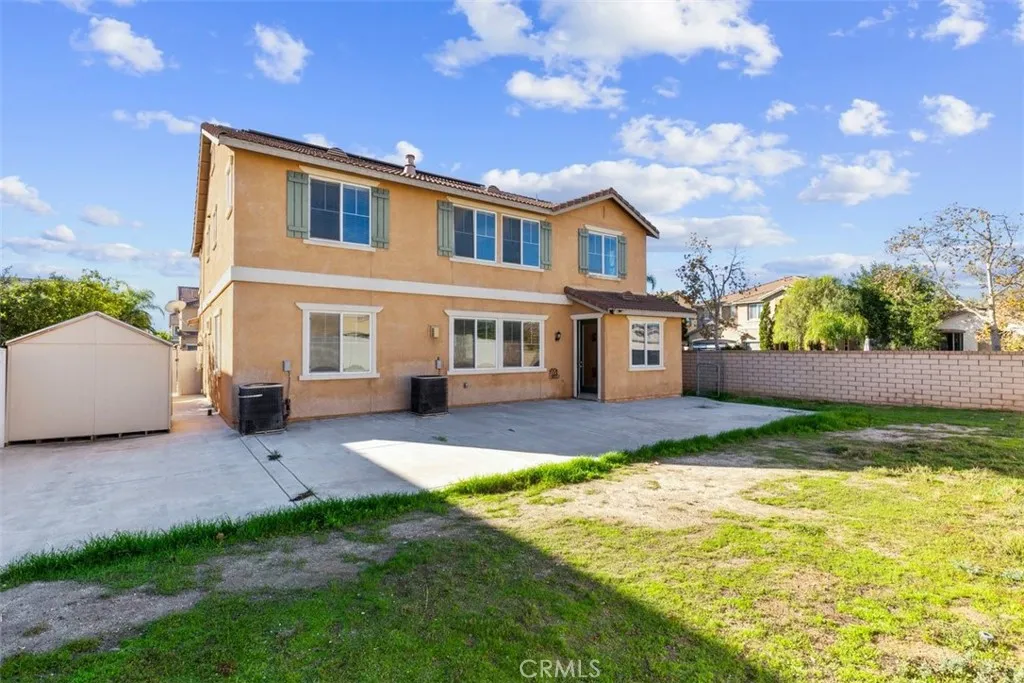 820 Volande Court, Perris, California 92571 home-pic-37