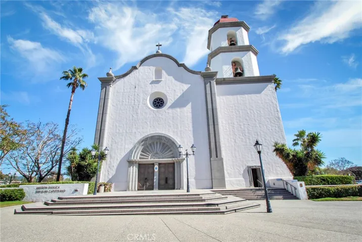 Timeless landmarks and rich local heritage