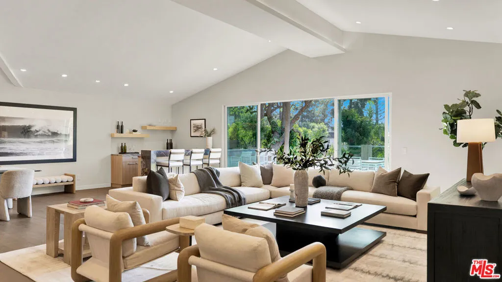 11601 Bellagio Road, Los Angeles, California 90049 home-pic-11