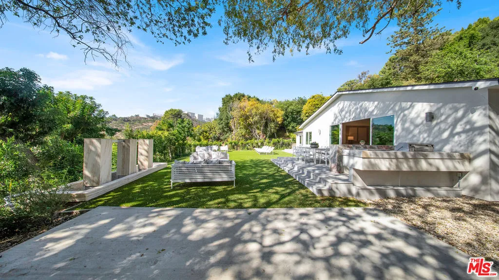 11601 Bellagio Road, Los Angeles, California 90049 home-pic-6