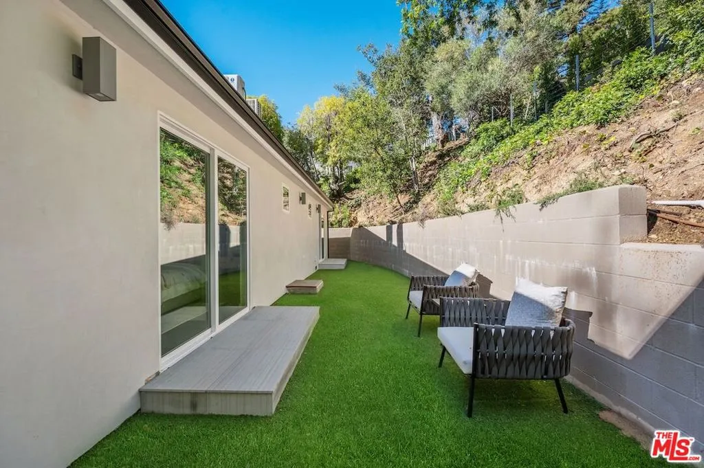 11601 Bellagio Road, Los Angeles, California 90049 home-pic-29