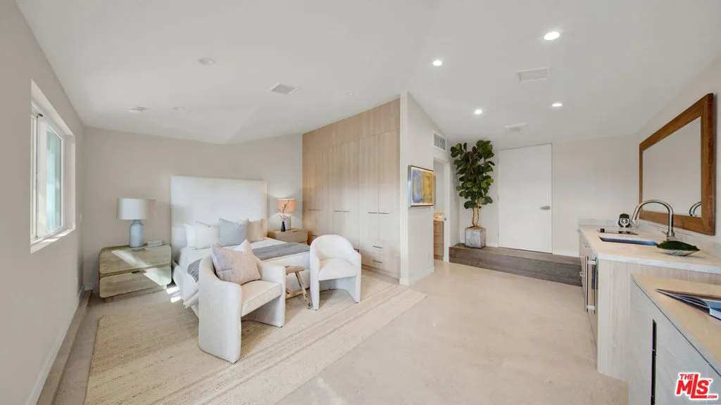 11601 Bellagio Road, Los Angeles, California 90049 home-pic-31