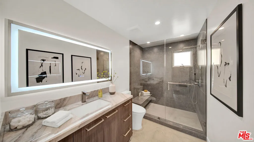 11601 Bellagio Road, Los Angeles, California 90049 home-pic-25