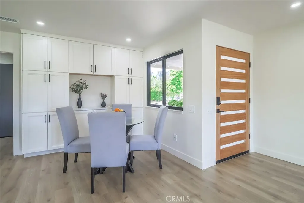 26120 Adamor Road, Calabasas, California 91302 home-pic-11