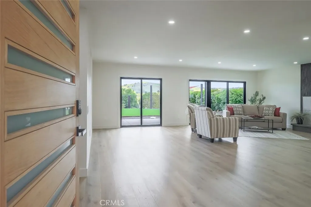 26120 Adamor Road, Calabasas, California 91302 home-pic-1