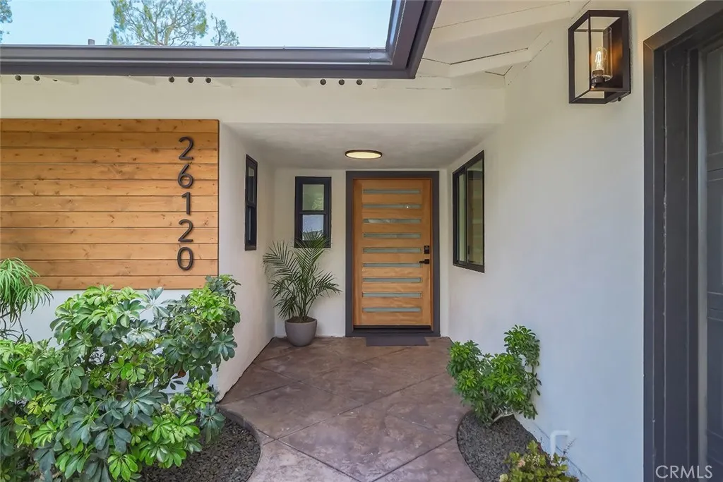 26120 Adamor Road, Calabasas, California 91302 home-pic-2