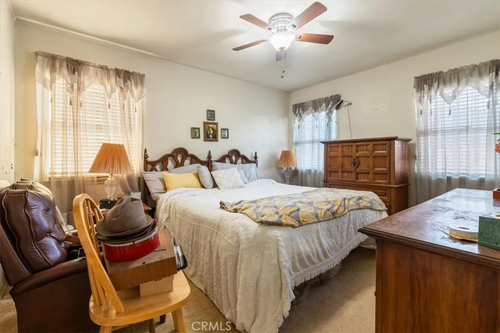 2007 W 94th Street, Los Angeles, California 90047 home-pic-12