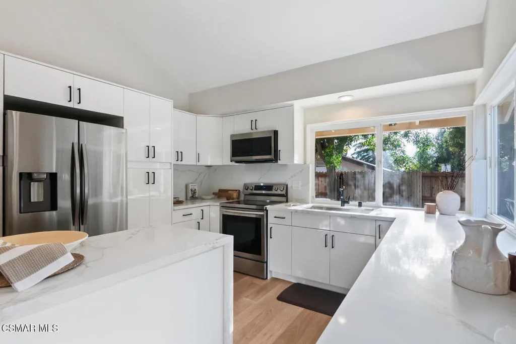 3117 Saddleback Court, Thousand Oaks, California 91360 home-pic-7