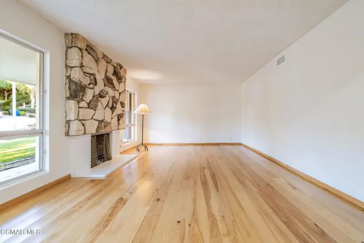 11-web-or-mls-_CK10897