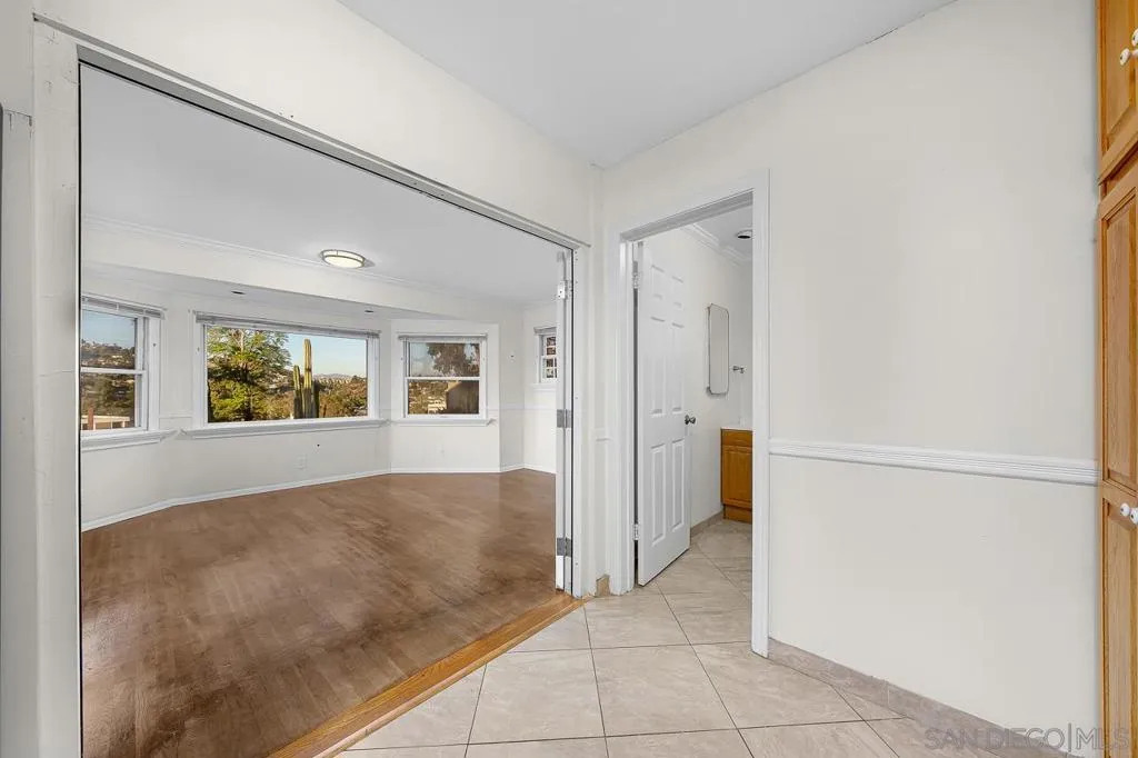 6496 Cleo St, San Diego, California 92115 home-pic-23