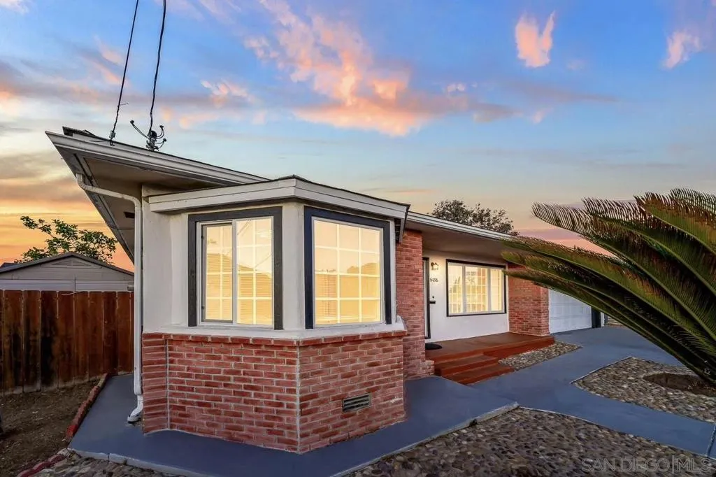 6496 Cleo St, San Diego, California 92115 home-pic-4