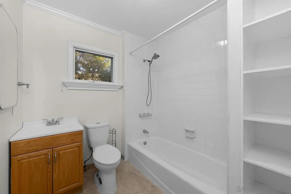 6496 Cleo St, San Diego, California 92115 home-pic-26