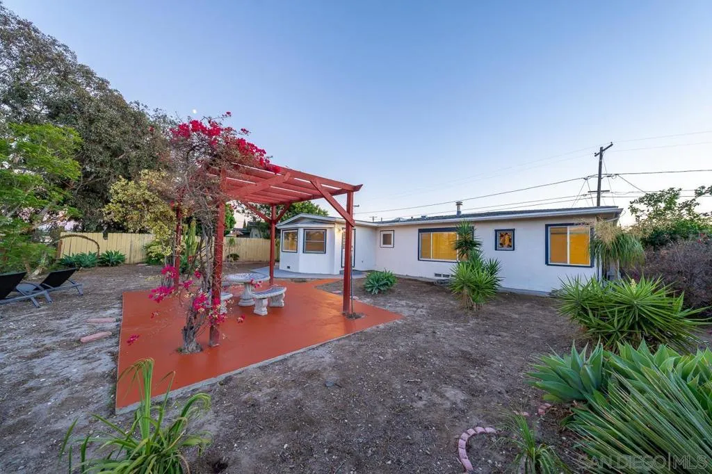 6496 Cleo St, San Diego, California 92115 home-pic-32