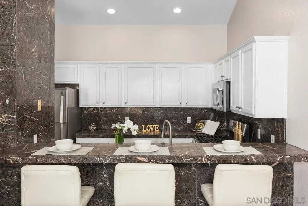3635 3rd  home-pic-6