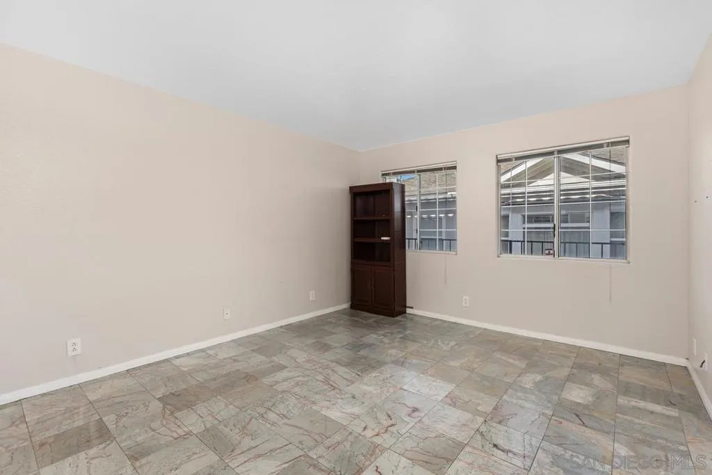 3635 3rd  home-pic-14