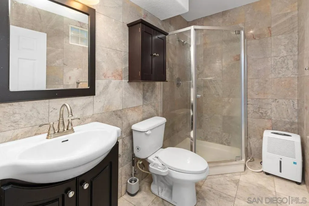 3635 3rd  home-pic-15