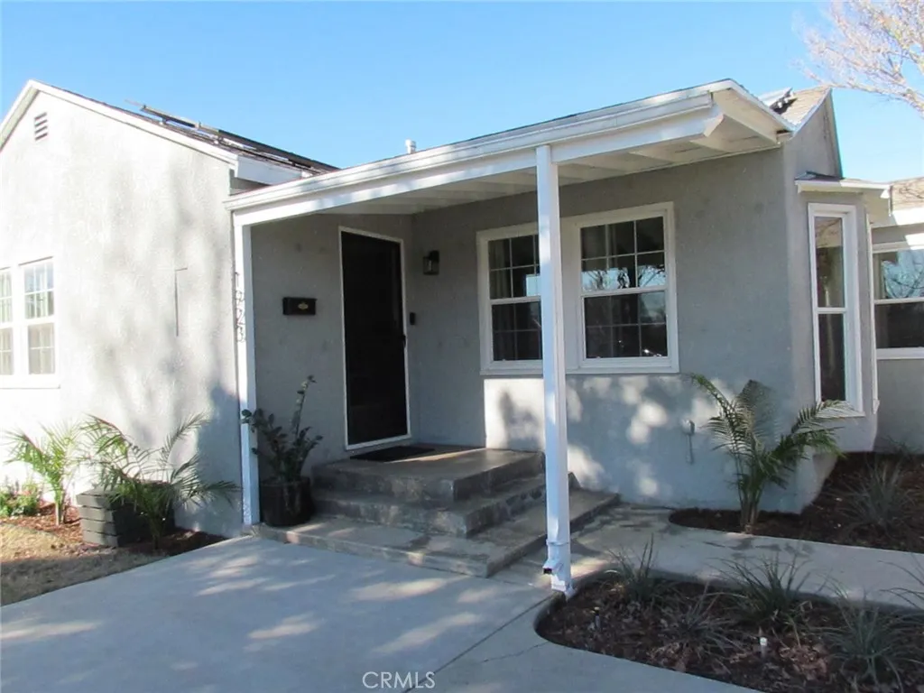 1923 E Terrace, Fresno, California 93703 home-pic-4