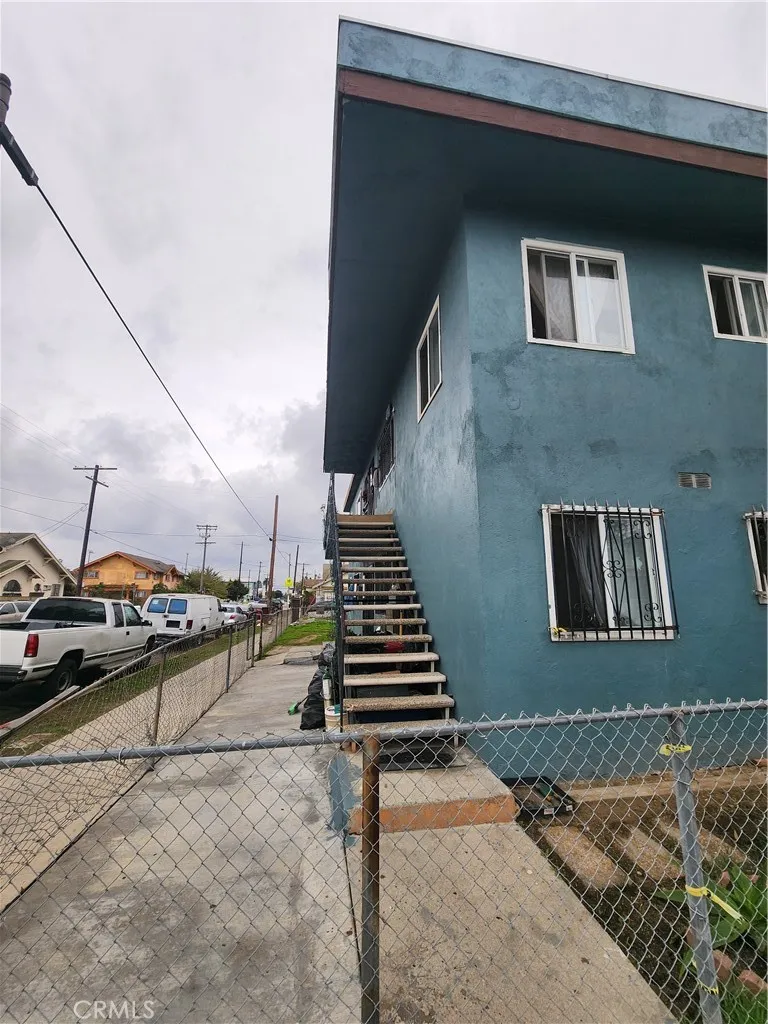 4301 Ascot, Los Angeles, California 90011 home-pic-3