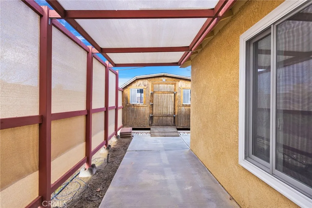 11224 Westbrook Drive, Adelanto, California 92301 home-pic-16