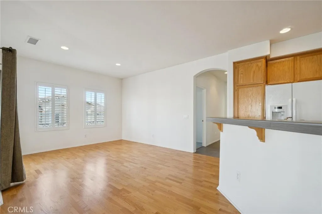 28025 Dickason, Valencia, California 91354 home-pic-8