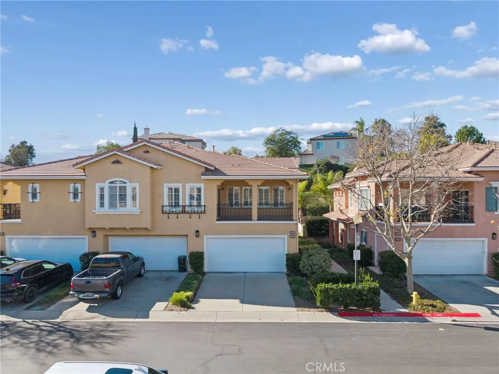 28025 Dickason, Valencia, California 91354 home-pic-1