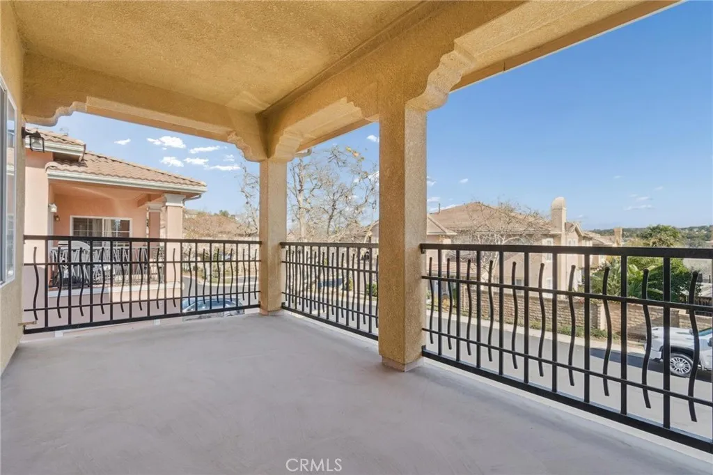 28025 Dickason, Valencia, California 91354 home-pic-14