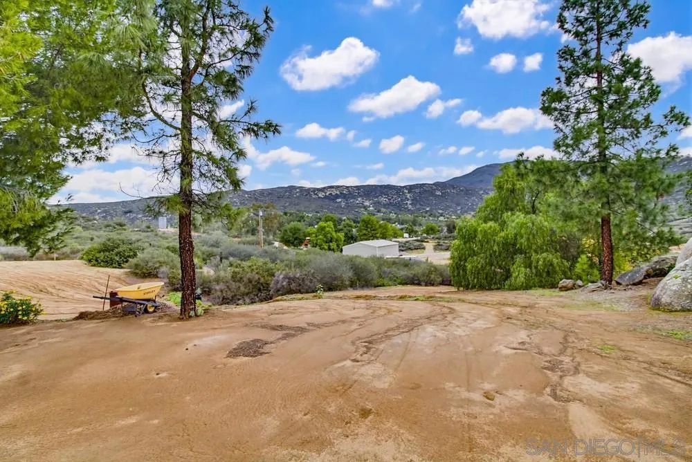 1478 Peutz Valley Rd, Alpine, California 91901 home-pic-55
