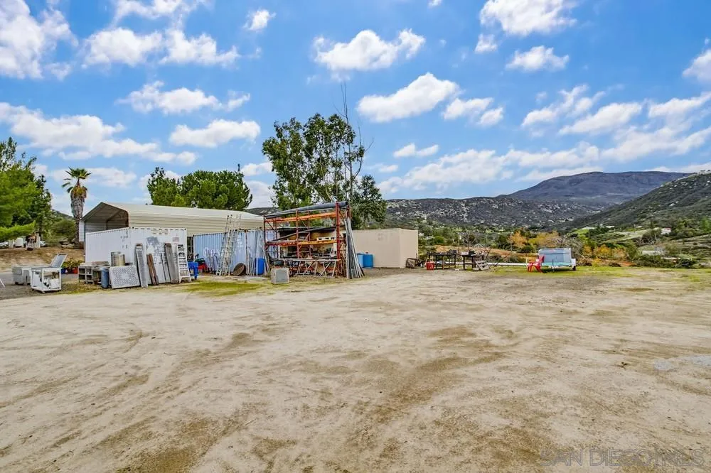 1478 Peutz Valley Rd, Alpine, California 91901 home-pic-33
