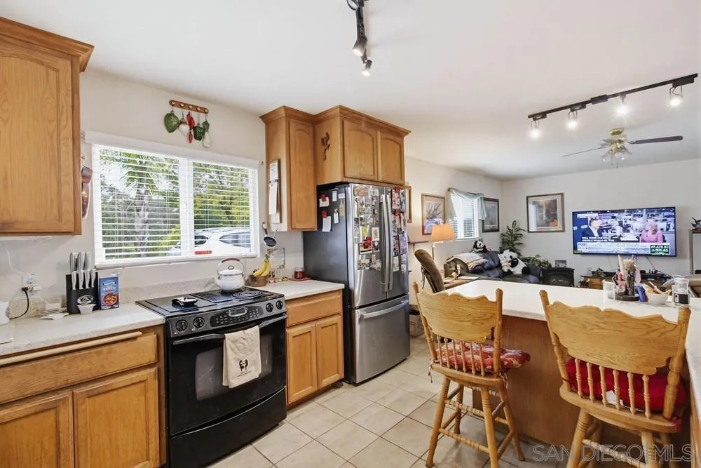 1478 Peutz Valley Rd, Alpine, California 91901 home-pic-14