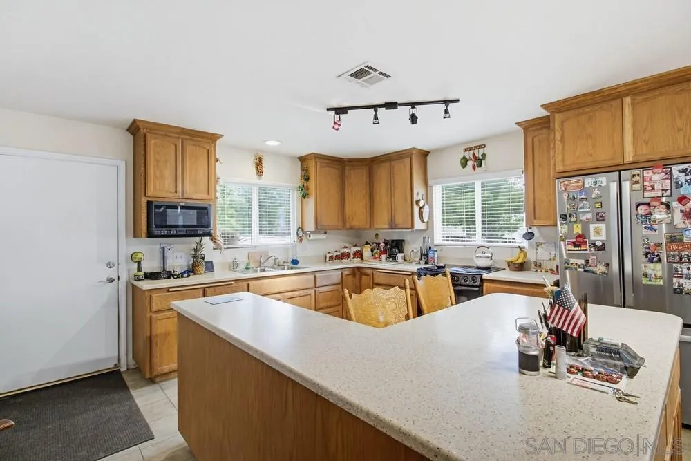 1478 Peutz Valley Rd, Alpine, California 91901 home-pic-9