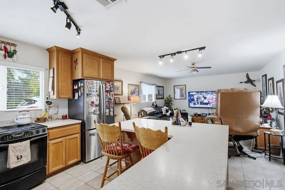 1478 Peutz Valley Rd, Alpine, California 91901 home-pic-13