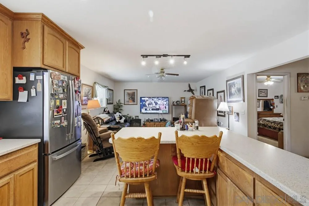 1478 Peutz Valley Rd, Alpine, California 91901 home-pic-10